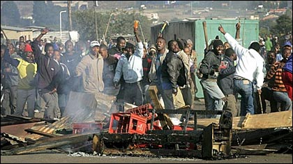 Xenophobic violence in South Africa. Photo credit: publicnewshub.com