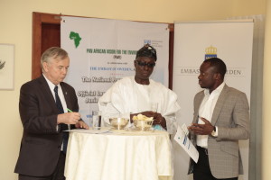 Swedish Ambassador to Nigeria, Ambassador Svante Kilander (left); Executive Director, National Water Resources Institute (NWRI), Kaduna, Dr Olusanya Bamgboye (middle); and PAVE programme manager, Temiloluwa Ogunniyi ...at the launch  