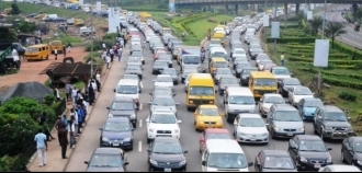 A Lagos gridlock. Photo credit: rhythm93.7.com