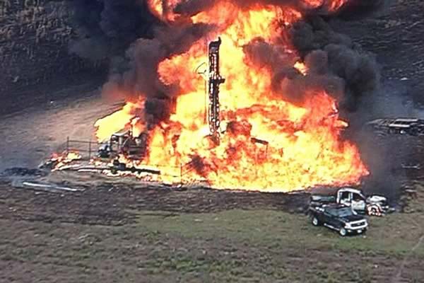 An Agip pipeline explosion in Bayelsa State. Photo credit: sundiatapost.com 