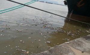 Marine litter in Abidjan, Ivory Coast