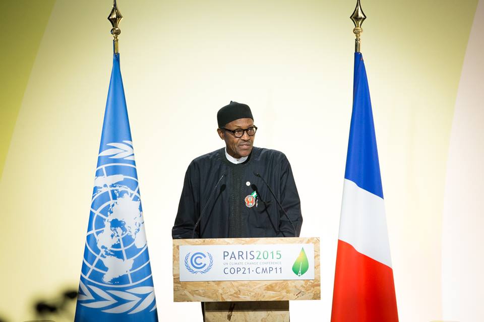 President Muhammadu Buhari addressing leaders at COP 21