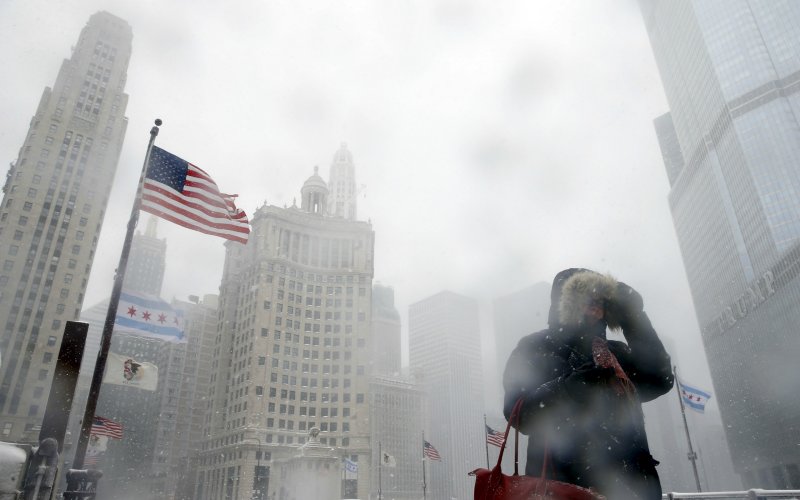 Its freezing cold in Chicago. Photo credit: Jim Young/Reuters