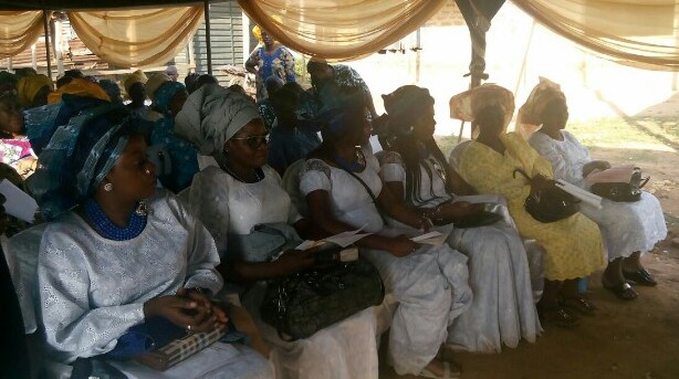 Members of the Olomola Family at the burial