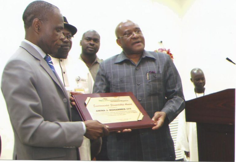 Images: Environment Outreach Magazine decorates eminent Nigerians