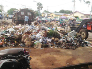 Wastes have piled up and littering junctions, roadsides and road dividers in Makurdi