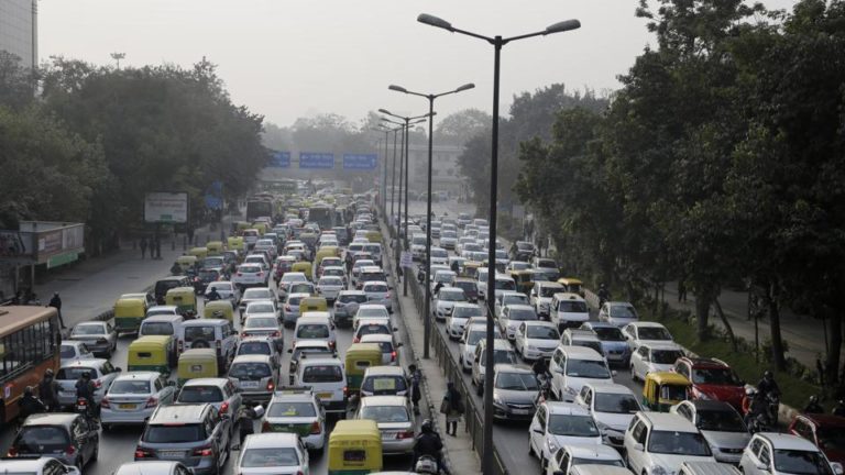 India bans sale of inefficient, highly polluting vehicles