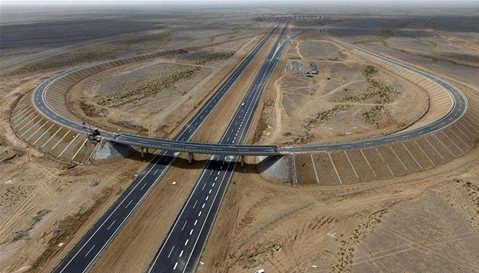 China_Desert_Highway