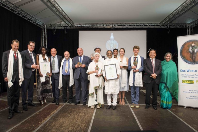 One World Award for organic agriculture decorates winners