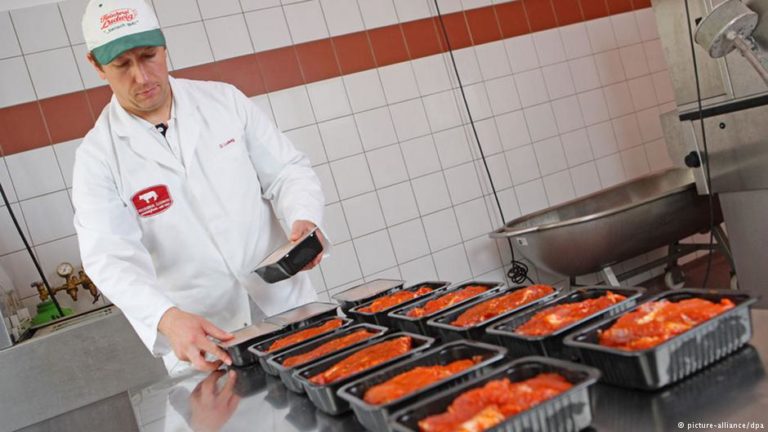 Germans urged to reduce meat consumption to meet climate goals