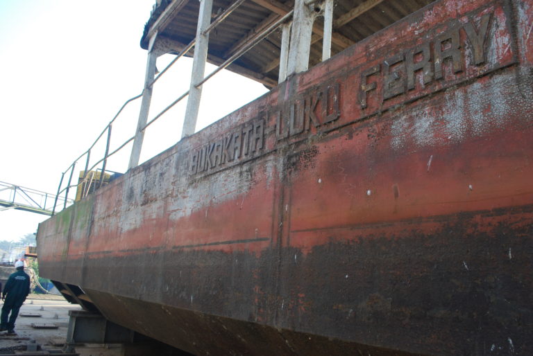 Uganda loses billions due to delays in repairing MV Bukakaka