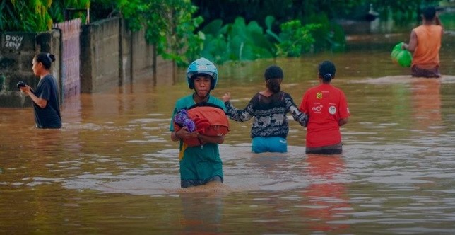 Cyclone flood