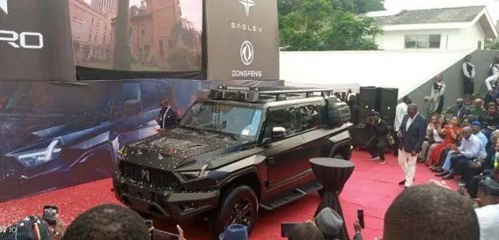 SUV M-Hero 917,