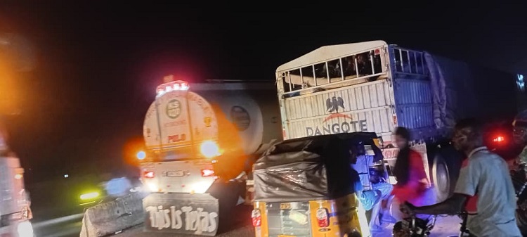 Gridlock on Lokoja-Abuja highway